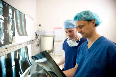 Photo: Dr Jonathan Cabot - Hip, Knee & Shoulder Orthopaedic Surgeon